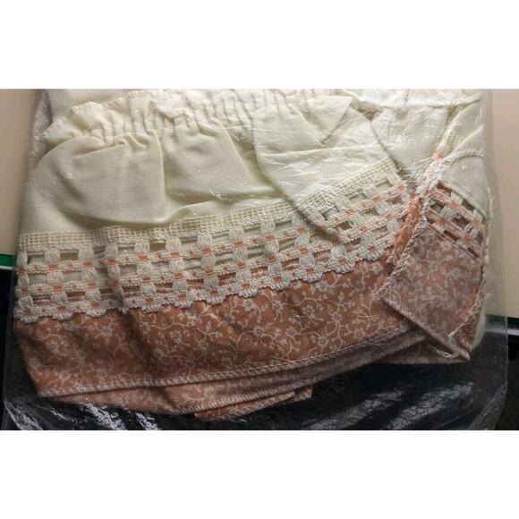 Rennie Sunshine One Pair Tier Lindsey Apricot Window 60x24" #460 Orange - Picture 4 of 4